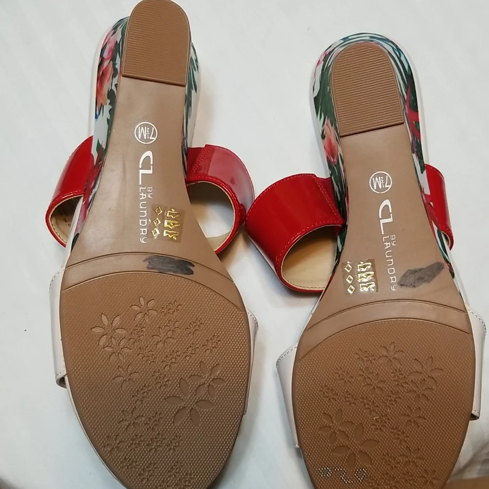 Slip ons by Laundry Sz (7 1/2) / 38 wedge heels - Picture 3 of 4